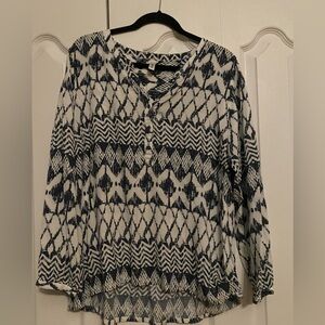 Sayaconcept Blue and White Patterned Blouse